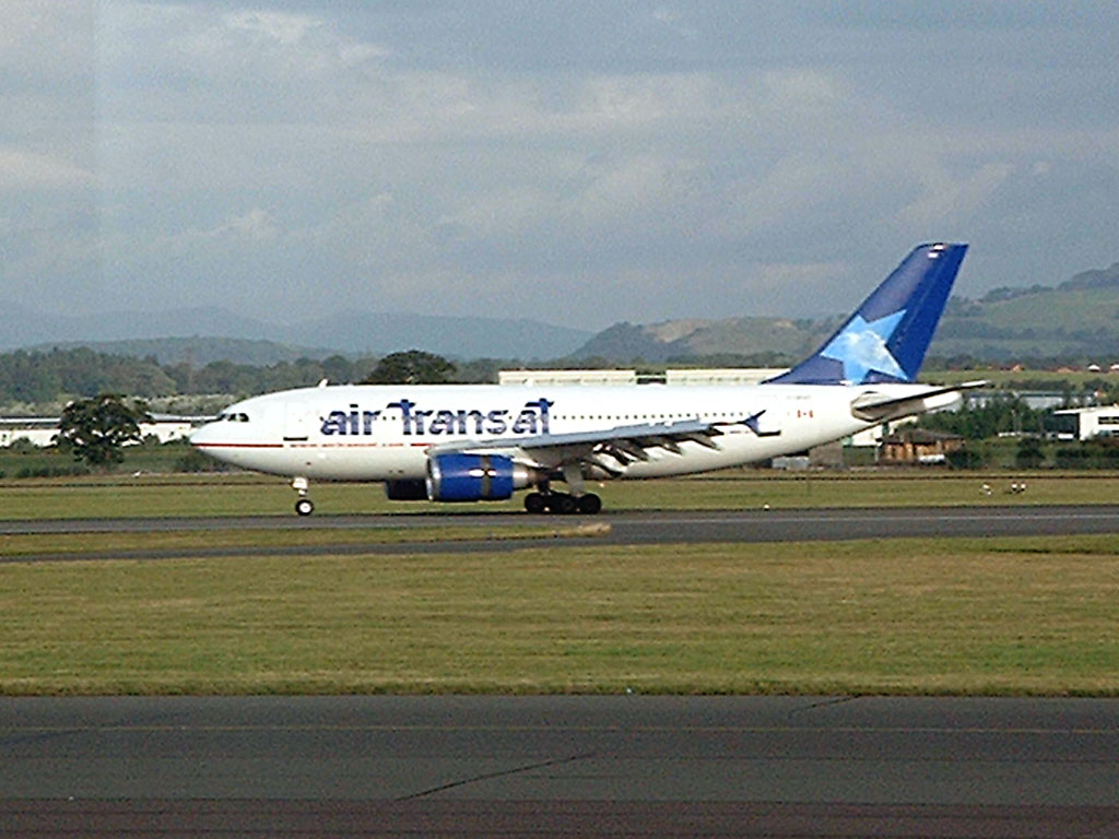 Air Transat Airbus A310-308 - C-GPAT @ GLA (25 September 2003)