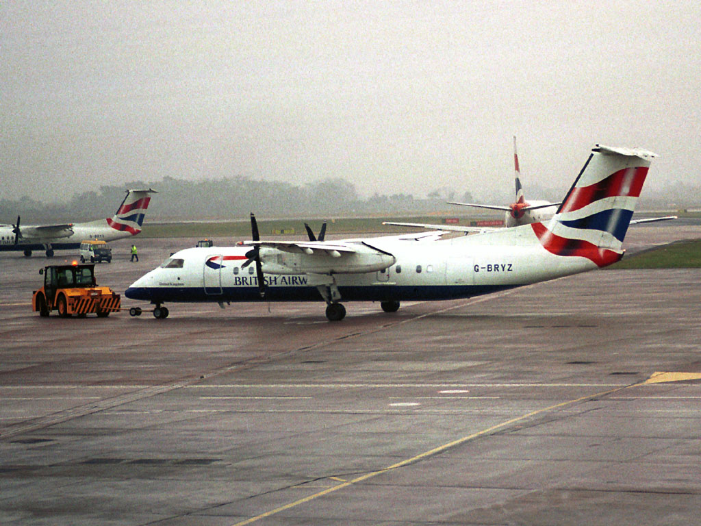 BA Citiexpress DHC-8-202 - G-BRYZ @ MAN (19 December 2003)