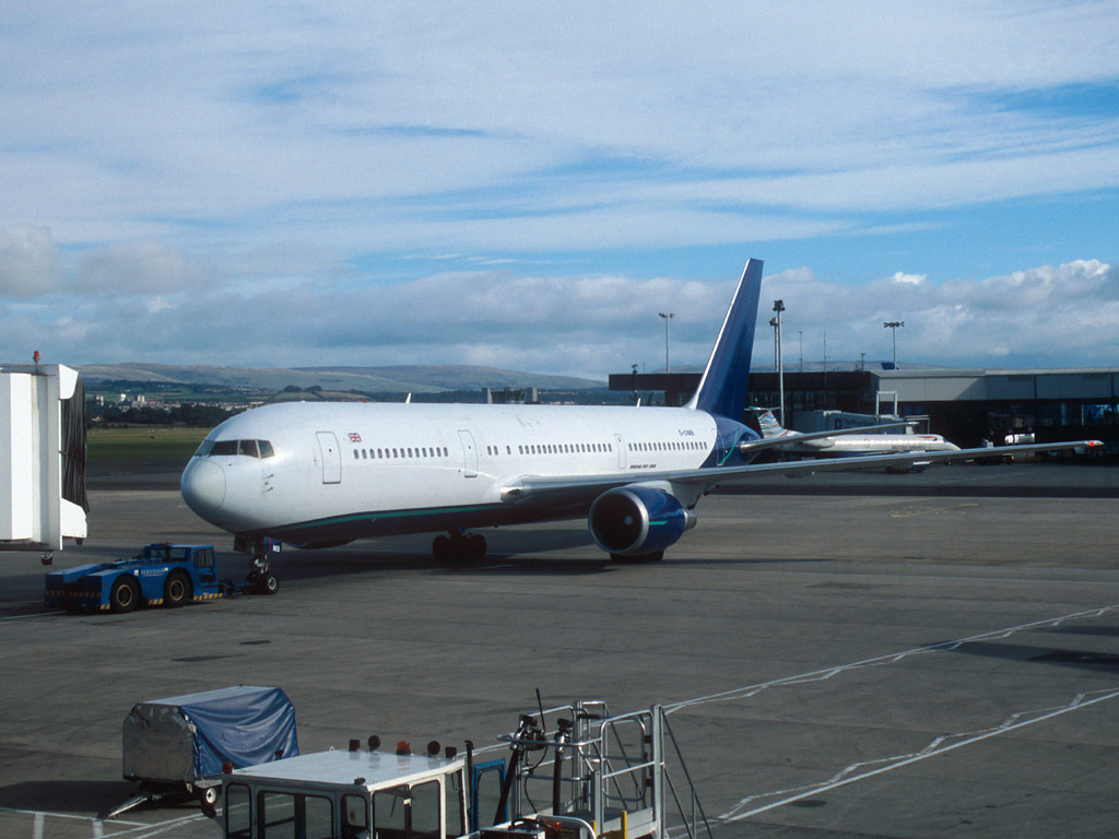 MyTravel Airways Boeing 767-31KER @ GLA (4 October 2003)