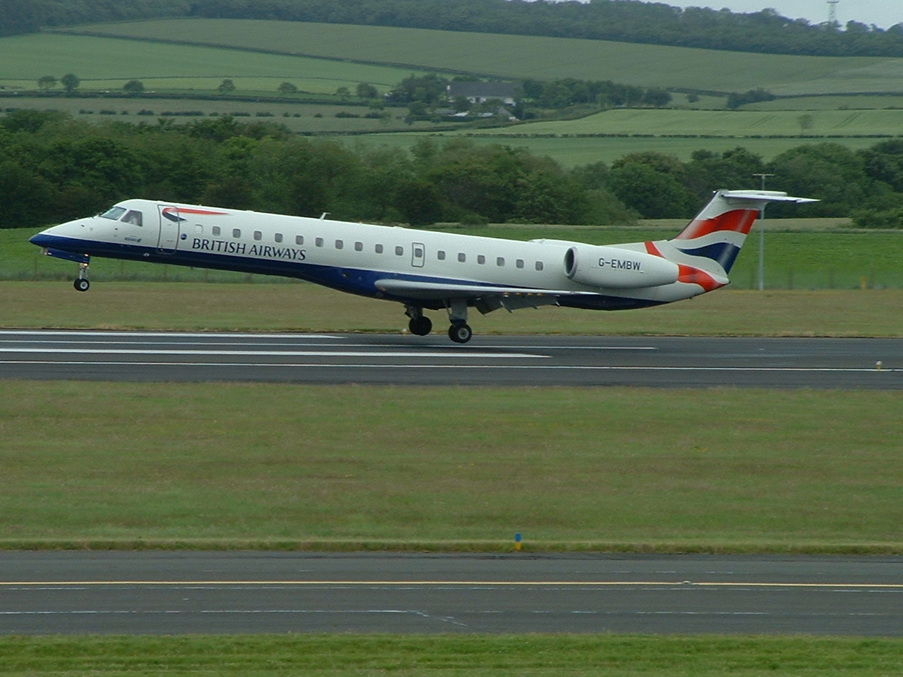 BA CitiExpress Embraer 145EU - G-EMBW @ PIK (22 June 2002)