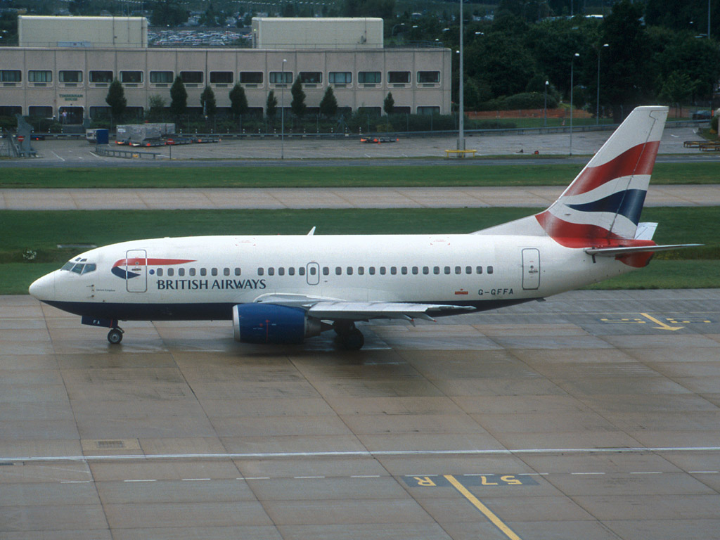 British Airways B737-59D - G-GFFA @ LGW (6 June 2003)