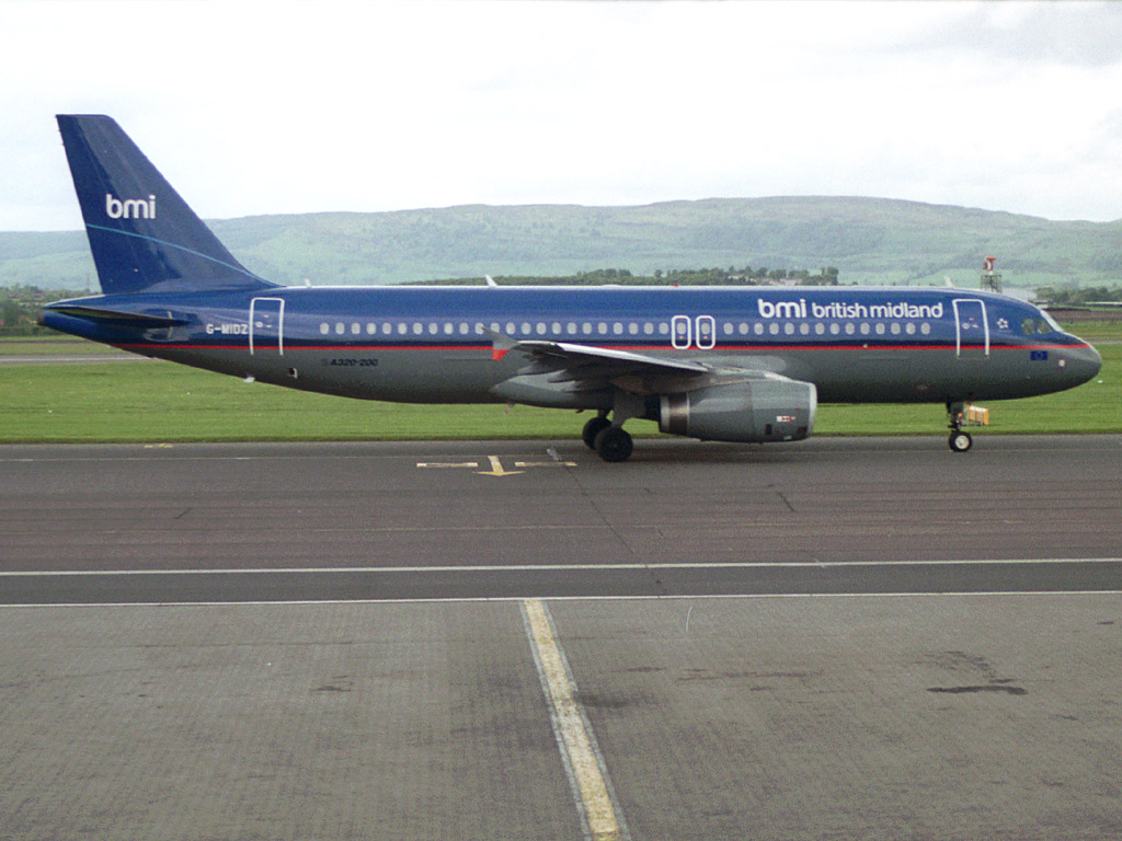bmi British Midland Airbus A320-232 - G-MIDZ @ GLA (5 June 2003)