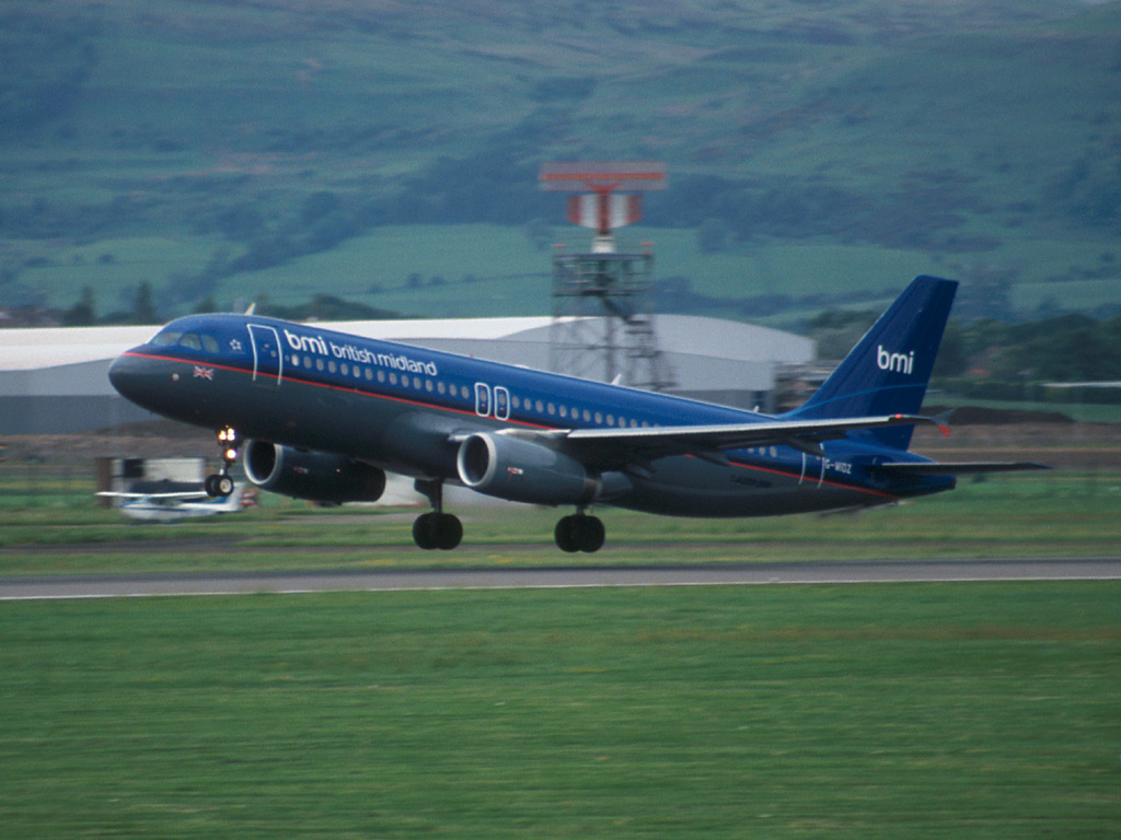 bmi British Midland Airbus A320-232 - G-MIDZ @ GLA (5 June 2003)