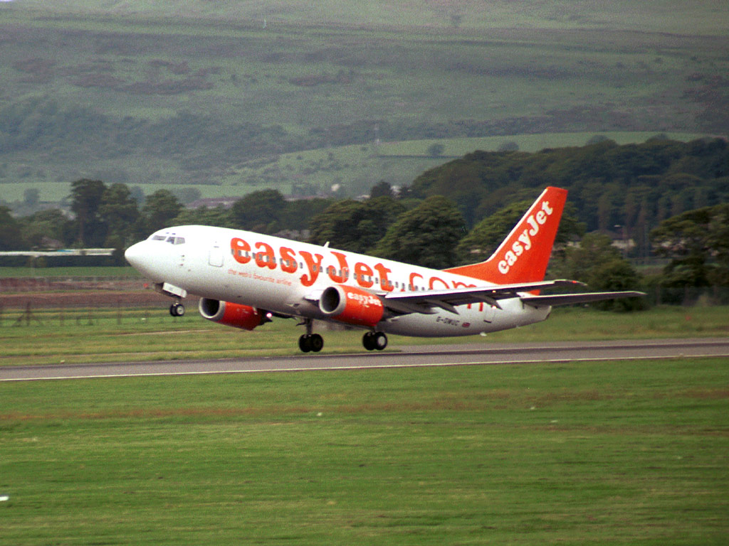 easyJet Boeing 737-36Q - G-OMUC @ GLA (5 June 2003)