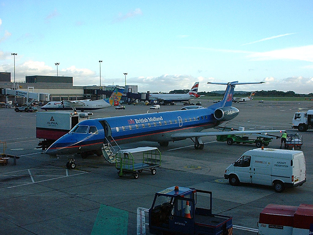 bmi British Midland ERJ145 G-RJXA @ MAN (22 September 2003)