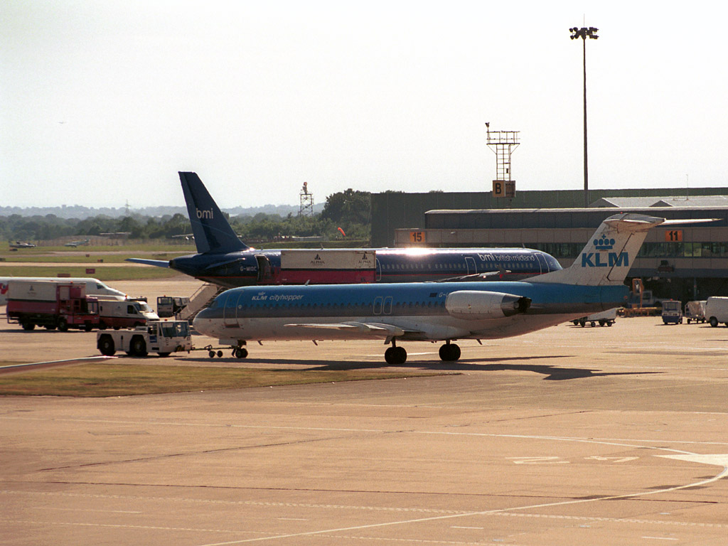 20 January 2003 (1600) G-UKFG Fokker F28 Mark 100 on Stand 8