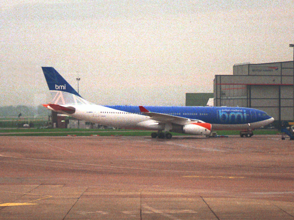 21 October 2001 - Unidentified bmi A330 at MAN
