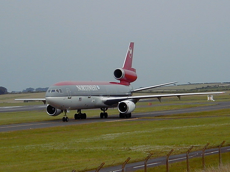 Northwest Airlines DC-10-30 - N226NW @ PIK (28 July 2001)