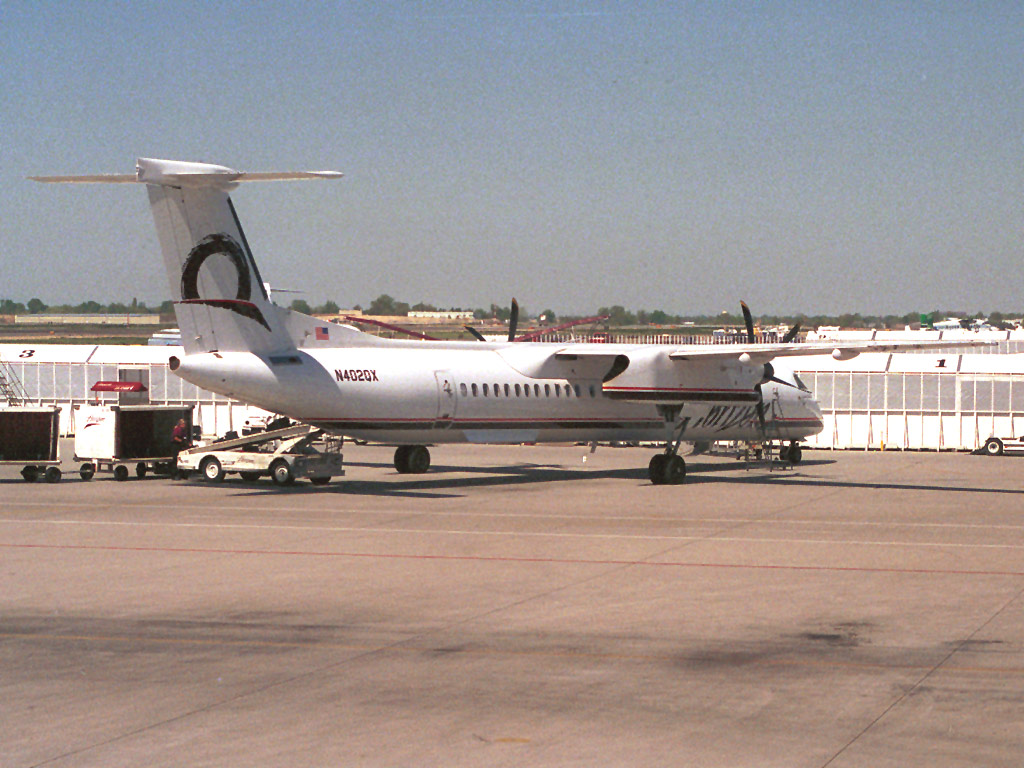 2 May 2002 (1145) N402QX Horizon DH8-401 on Stand 8 @ BOI