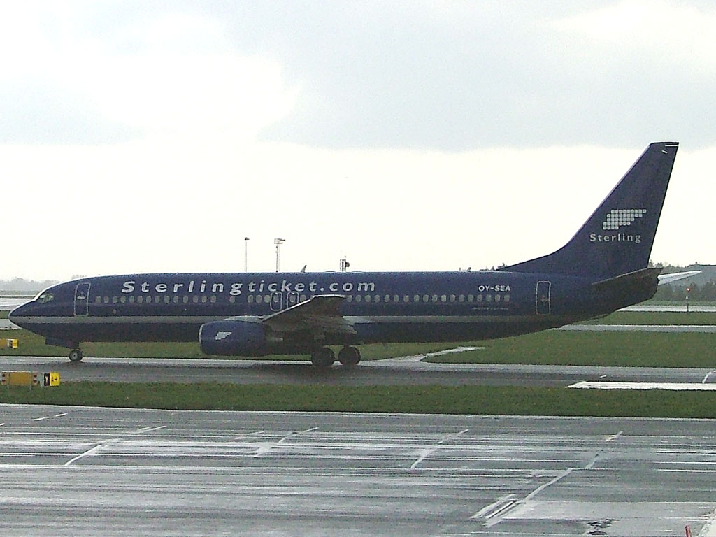 Sterling European Airlines Boeing 737-8Q8 - OY-SEA @ CPH (9 May 2004)