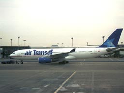 Air Transat Airbus A330-243 - C-GGTS @ GLA (4 September 2002)