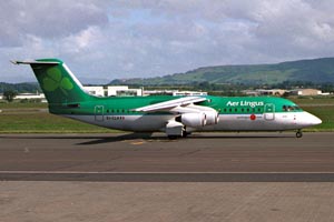 Air Lingus BAe146-300 - EI-CLH @ GLA (27 June 2002)