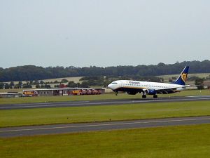Ryanair B737-8AS - EI-CSO @ PIK (28 July 2001)