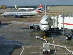 BA Boeing 737-436 - G-DOCW taxxing and G-GBTA on stand 554