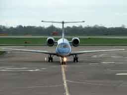 6 April 2004 (1459) G-RJXB approaching stand 18 at MAN