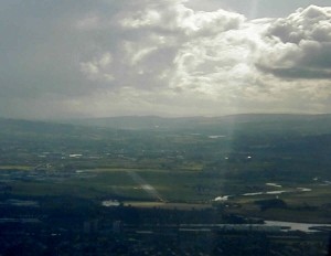 16 August 2001 - Approach shot to Runway 23 at GLA