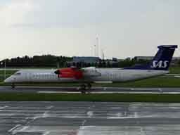 9 May 2004 (17:09) - SAS DHC-8Q-402 departing CPH