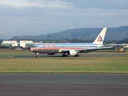 25 September 2003 (0825) N355AA taxiing off runway 23 at GLA