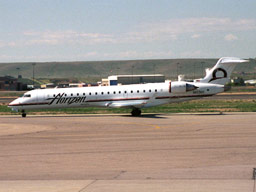 2 May 2002 (1048) N603QX Horizon CRJ-700 taxiing out to Rwy 28R @ BOI
