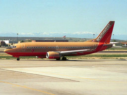 2 May 2002 (1052) N632SW Southwest B737-3H4 taxiing in from Rwy 28R @ BOI
